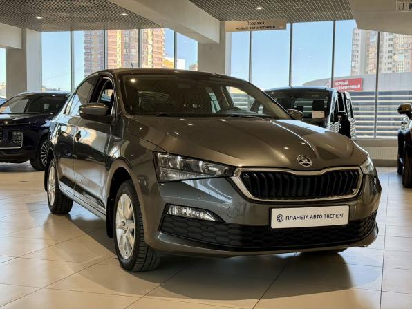 Skoda Rapid II с пробегом 2021 года, цена 1 699 000 рублей, 69300 км, лифтбек, Автокод Объявления