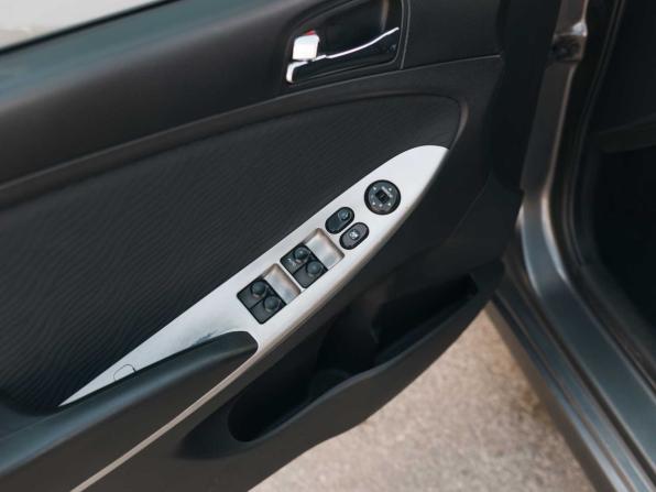 Hyundai Solaris I с пробегом 2011 года, цена 720 000 рублей, 204039 км, седан, Автокод Объявления