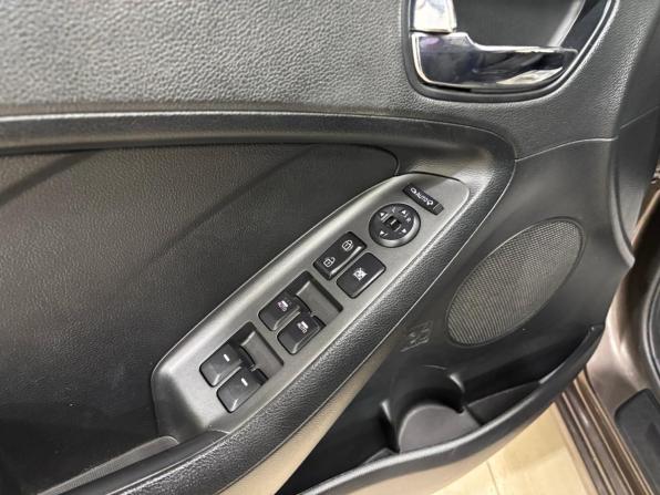 Kia Cerato III с пробегом 2014 года, цена 1 300 000 рублей, 145137 км, седан, Автокод Объявления