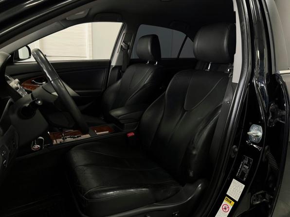 Toyota Camry VI (XV40) Рестайлинг с пробегом 2011 года, цена 1 199 000 рублей, 172000 км, седан, Автокод Объявления