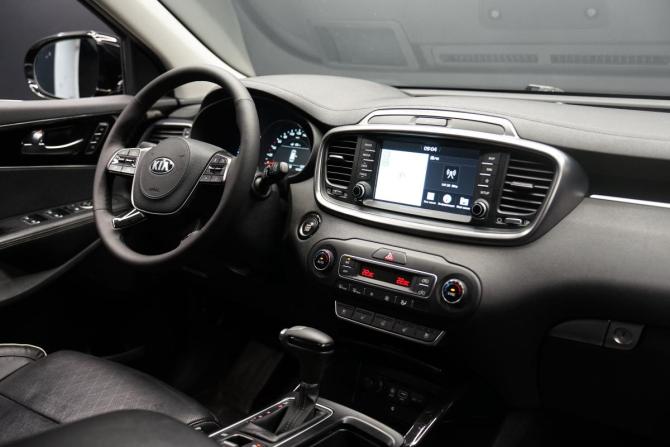 Kia Sorento III Prime Рестайлинг с пробегом 2018 года, цена 3 280 000 рублей, 164000 км, внедорожник, Автокод Объявления