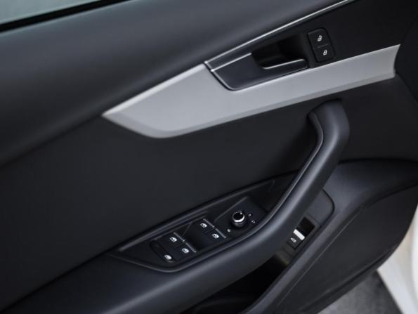 Audi A4 V (B9) Рестайлинг с пробегом 2020 года, цена 3 249 000 рублей, 22687 км, седан, Автокод Объявления
