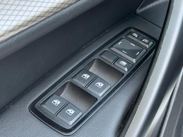 Lada (ВАЗ) Vesta I Рестайлинг (NG) с пробегом 2023 года, цена 1 370 000 рублей, 18998 км, седан, Автокод Объявления