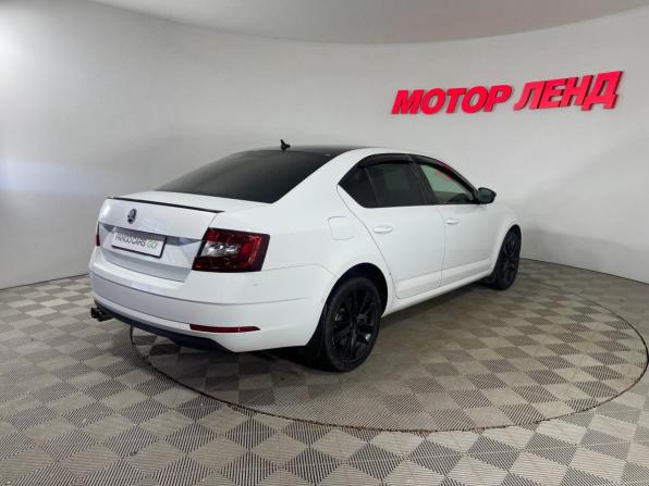 Skoda Octavia III (A7) Рестайлинг с пробегом 2017 года, цена 1 410 000 рублей, 231088 км, лифтбек, Автокод Объявления