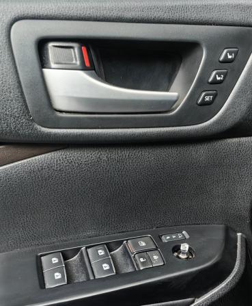 Toyota Highlander III (XU50) Рестайлинг с пробегом 2018 года, цена 3 099 000 рублей, 207153 км, внедорожник, Автокод Объявления