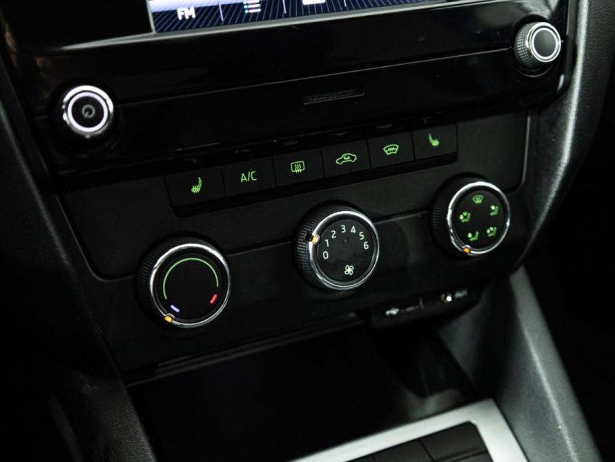 Skoda Octavia III (A7) Рестайлинг Санкт-Петербург  - изображение 16