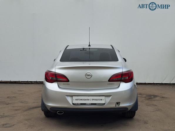 Opel Astra J Рестайлинг с пробегом 2014 года, цена 750 000 рублей, 193066 км, седан, Автокод Объявления
