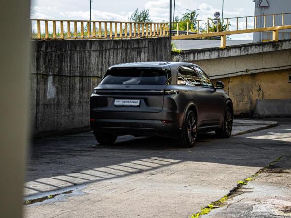 Li Auto (Lixiang) L7 I Рестайлинг с пробегом 2024 года, цена 6 990 000 рублей, 47497 км, внедорожник, Автокод Объявления