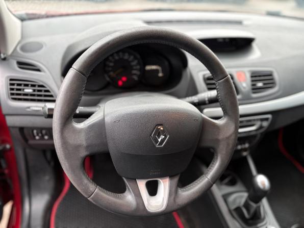 Renault Megane III с пробегом 2010 года, цена 551 000 рублей, 237440 км, хэтчбек, Автокод Объявления