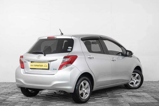 Toyota Vitz III (XP130) Рестайлинг с пробегом 2015 года, цена 749 000 рублей, 223000 км, хэтчбек, Автокод Объявления