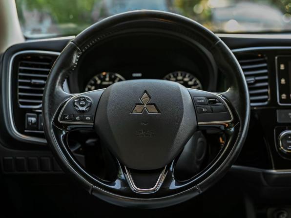 Mitsubishi Outlander III Рестайлинг 2 с пробегом 2018 года, цена 1 550 000 рублей, 220792 км, внедорожник, Автокод Объявления