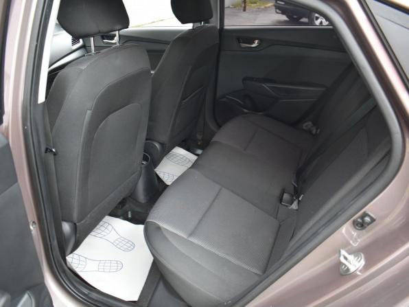 Hyundai Solaris II с пробегом 2018 года, цена 1 099 000 рублей, 116849 км, седан, Автокод Объявления