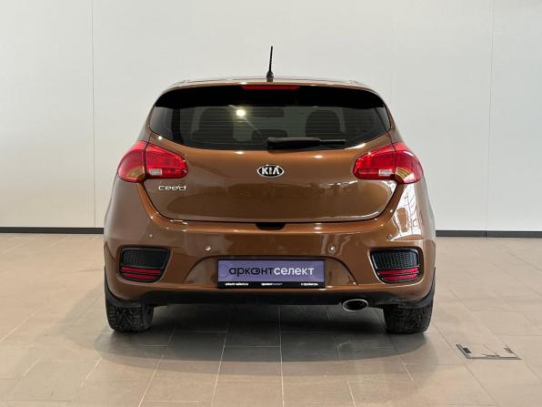 Kia Ceed II Рестайлинг с пробегом 2016 года, цена 1 270 000 рублей, 135413 км, хэтчбек, Автокод Объявления