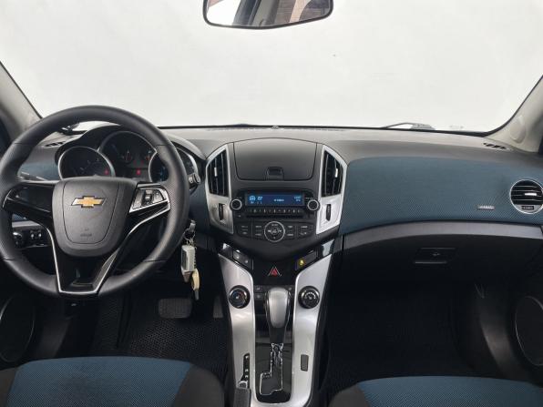 Chevrolet Cruze I Рестайлинг с пробегом 2012 года, цена 725 000 рублей, 211146 км, хэтчбек, Автокод Объявления
