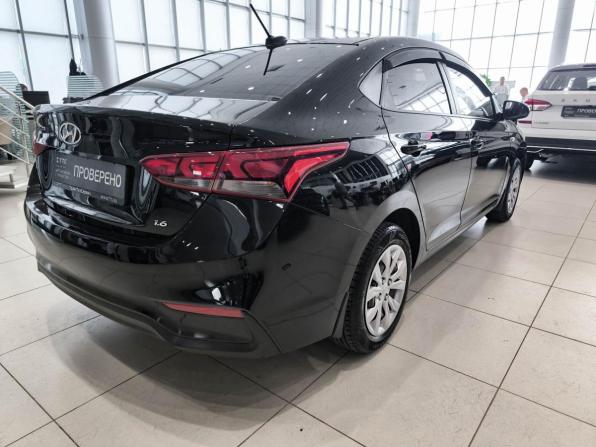 Hyundai Solaris II с пробегом 2018 года, цена 1 150 000 рублей, 172870 км, седан, Автокод Объявления
