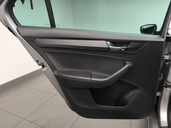 Skoda Rapid II с пробегом 2021 года, цена 1 547 000 рублей, 119407 км, лифтбек, Автокод Объявления