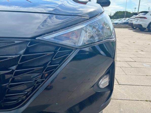 Hyundai Solaris II Рестайлинг с пробегом 2021 года, цена 1 514 000 рублей, 155461 км, седан, Автокод Объявления
