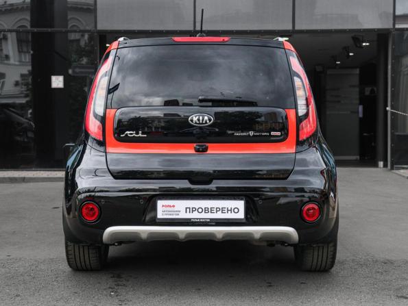 Kia Soul II Рестайлинг с пробегом 2017 года, цена 1 600 000 рублей, 111692 км, хэтчбек, Автокод Объявления
