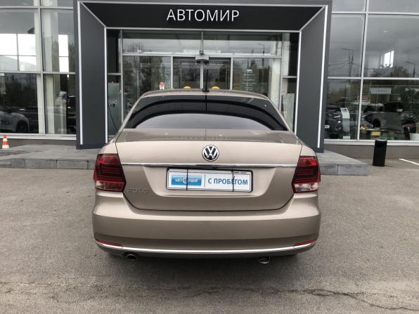 Volkswagen Polo V Рестайлинг с пробегом 2017 года, цена 1 218 500 рублей, 119000 км, седан, Автокод Объявления