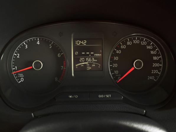 Volkswagen Polo V Рестайлинг с пробегом 2018 года, цена 849 999 рублей, 201591 км, седан, Автокод Объявления