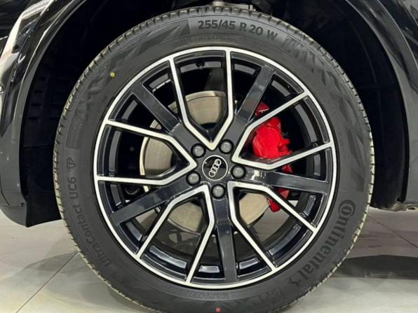 Новый Audi Q5 II (FY) Рестайлинг 2025 года, цена 5 599 000 рублей, внедорожник, Автокод Объявления