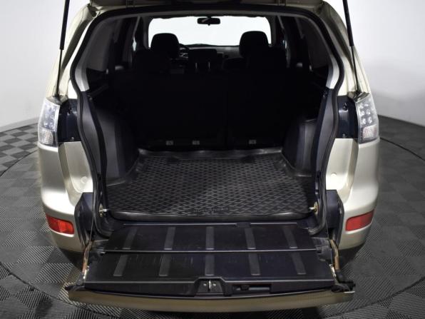 Mitsubishi Outlander II с пробегом 2008 года, цена 899 000 рублей, 268653 км, внедорожник, Автокод Объявления