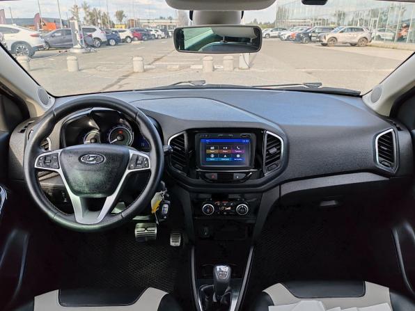 Lada (ВАЗ) XRAY I с пробегом 2018 года, цена 671 000 рублей, 156349 км, хэтчбек, Автокод Объявления