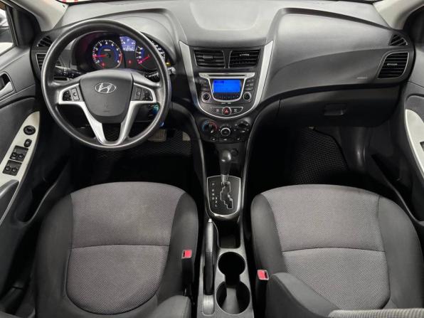 Hyundai Solaris I с пробегом 2012 года, цена 729 000 рублей, 127000 км, хэтчбек, Автокод Объявления