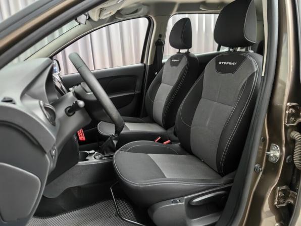 Renault Sandero II Рестайлинг с пробегом 2021 года, цена 1 145 000 рублей, 146000 км, хэтчбек, Автокод Объявления