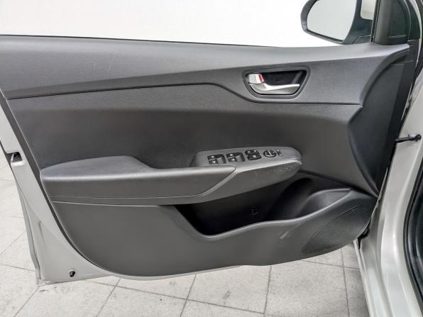 Hyundai Solaris II Рестайлинг с пробегом 2020 года, цена 1 415 000 рублей, 108965 км, седан, Автокод Объявления