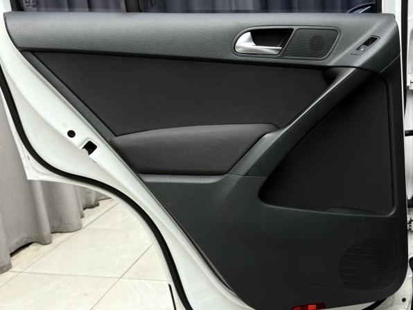 Volkswagen Tiguan I Рестайлинг с пробегом 2015 года, цена 1 429 000 рублей, 173218 км, внедорожник, Автокод Объявления