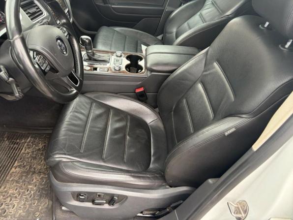 Volkswagen Touareg II Рестайлинг с пробегом 2015 года, цена 2 533 000 рублей, 308921 км, внедорожник, Автокод Объявления