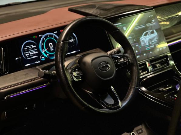 GAC M8 с пробегом 2023 года, цена 4 000 000 рублей, 58852 км, минивэн, Автокод Объявления