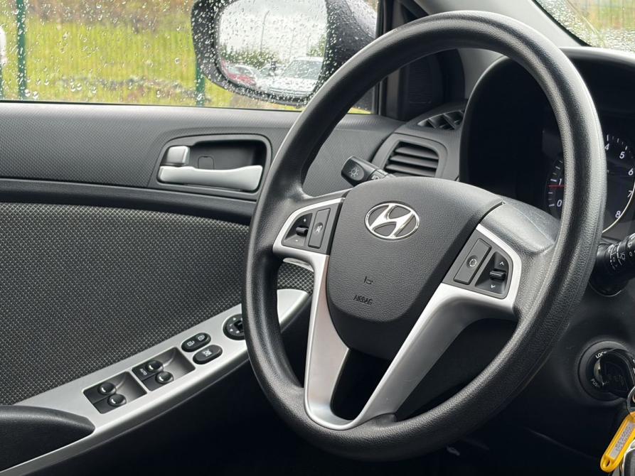Hyundai Solaris I Санкт-Петербург  - изображение 10