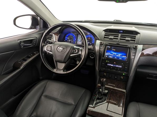 Toyota Camry VII (XV50) Рестайлинг с пробегом 2015 года, цена 1 995 000 рублей, 234410 км, седан, Автокод Объявления