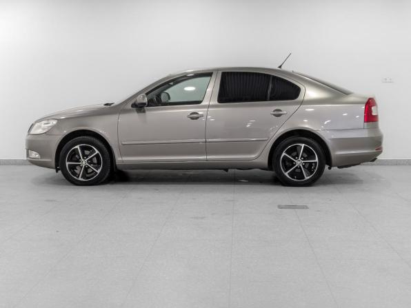 Skoda Octavia II (A5) Рестайлинг с пробегом 2011 года, цена 995 000 рублей, 146837 км, лифтбек, Автокод Объявления