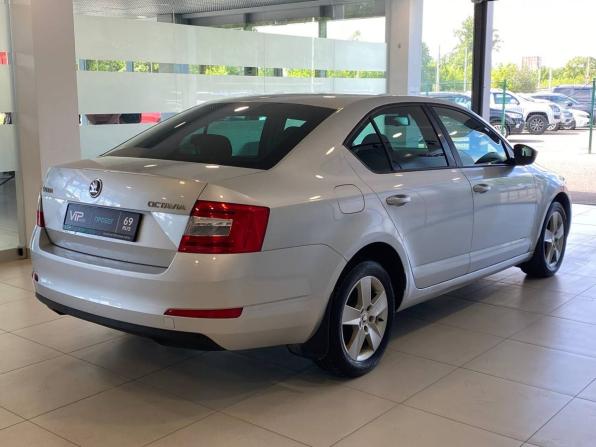 Skoda Octavia III (A7) с пробегом 2015 года, цена 1 267 000 рублей, 161221 км, лифтбек, Автокод Объявления