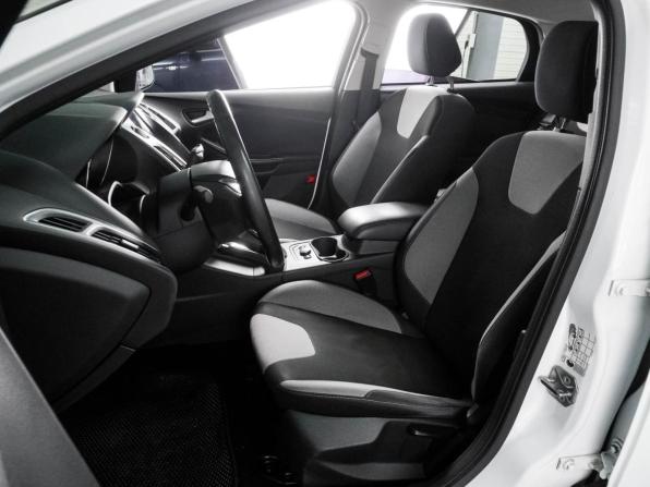 Ford Focus III с пробегом 2013 года, цена 970 000 рублей, 135584 км, хэтчбек, Автокод Объявления