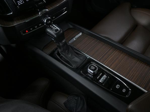 Volvo XC60 II с пробегом 2018 года, цена 3 319 000 рублей, 73000 км, внедорожник, Автокод Объявления
