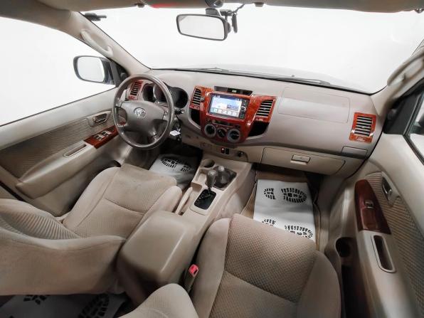 Toyota Fortuner I с пробегом 2006 года, цена 1 732 500 рублей, 118263 км, внедорожник, Автокод Объявления