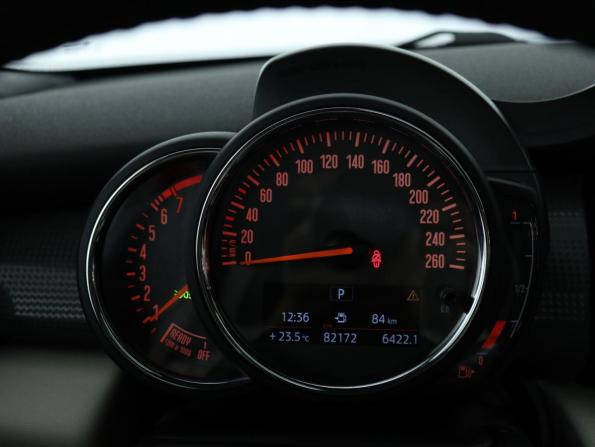 Mini Hatch III (F55/F56) с пробегом 2017 года, цена 1 800 000 рублей, 81000 км, хэтчбек, Автокод Объявления