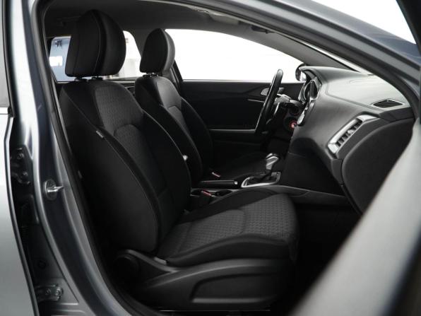 Kia Ceed III с пробегом 2021 года, цена 2 099 055 рублей, 66166 км, универсал, Автокод Объявления