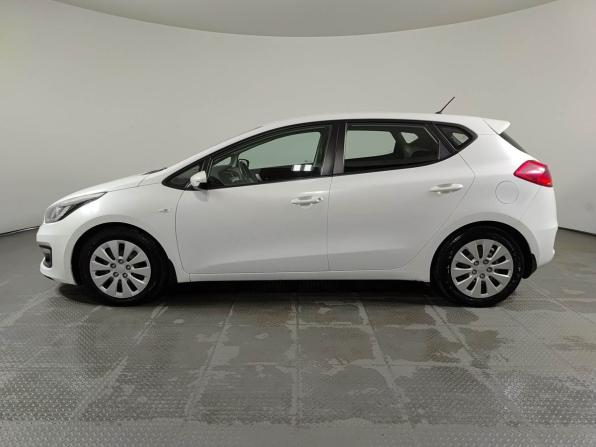 Kia Ceed II Рестайлинг с пробегом 2016 года, цена 1 350 000 рублей, 144428 км, хэтчбек, Автокод Объявления