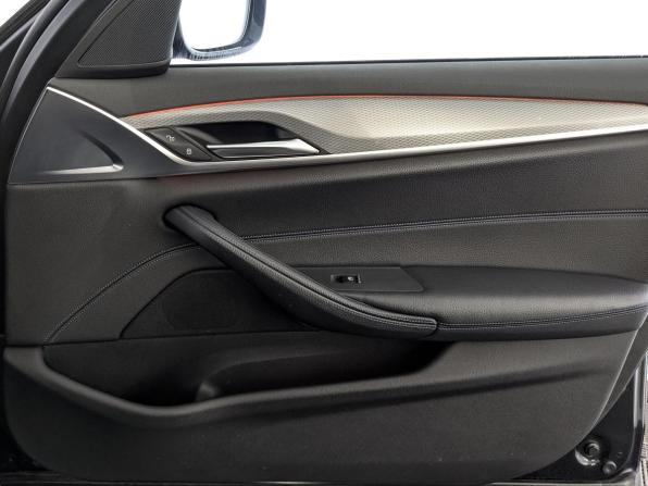 BMW 5 серии VII (G30/G31/G38) с пробегом 2019 года, цена 3 280 000 рублей, 150630 км, седан, Автокод Объявления