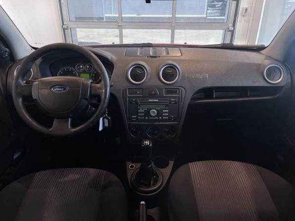 Ford Fusion I Рестайлинг с пробегом 2007 года, цена 260 000 рублей, 247333 км, хэтчбек, Автокод Объявления