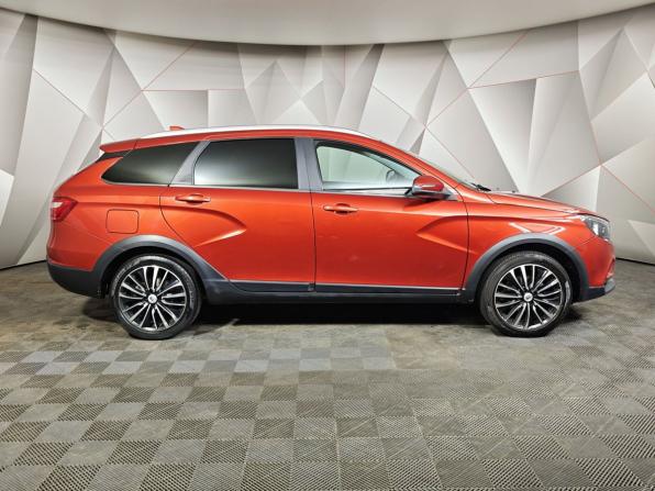 Lada (ВАЗ) Vesta I с пробегом 2021 года, цена 1 297 000 рублей, 55858 км, универсал, Автокод Объявления