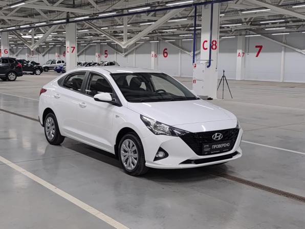 Hyundai Solaris II Рестайлинг с пробегом 2021 года, цена 1 300 000 рублей, 122795 км, седан, Автокод Объявления