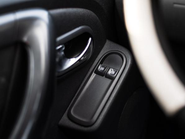 Renault Duster I Рестайлинг с пробегом 2016 года, цена 1 042 000 рублей, 167085 км, внедорожник, Автокод Объявления