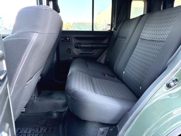 Suzuki Jimny IV с пробегом 2023 года, цена 3 340 000 рублей, 8151 км, внедорожник, Автокод Объявления