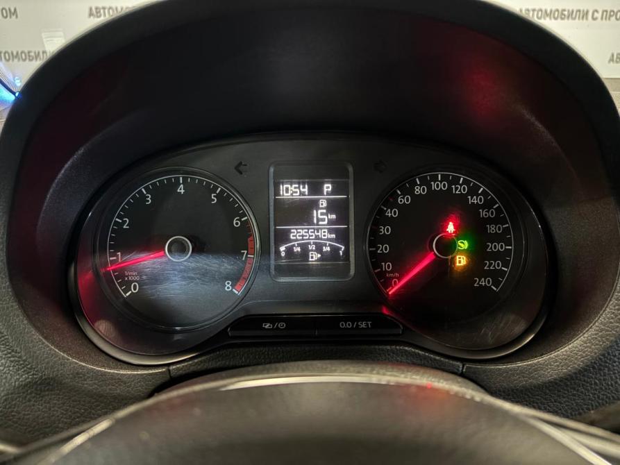 Volkswagen Polo V Рестайлинг Санкт-Петербург  - изображение 19
